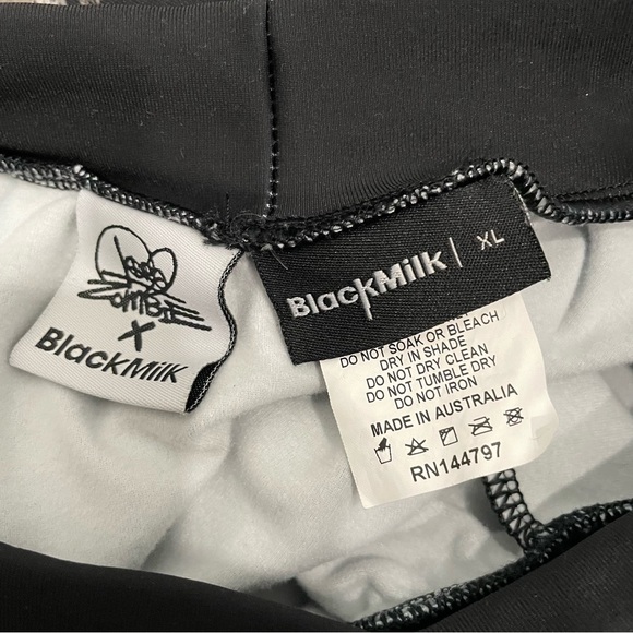 Blackmilk x Lora Zombie The King and The Princess Pocket Midi Skirt - Picture 4 of 4